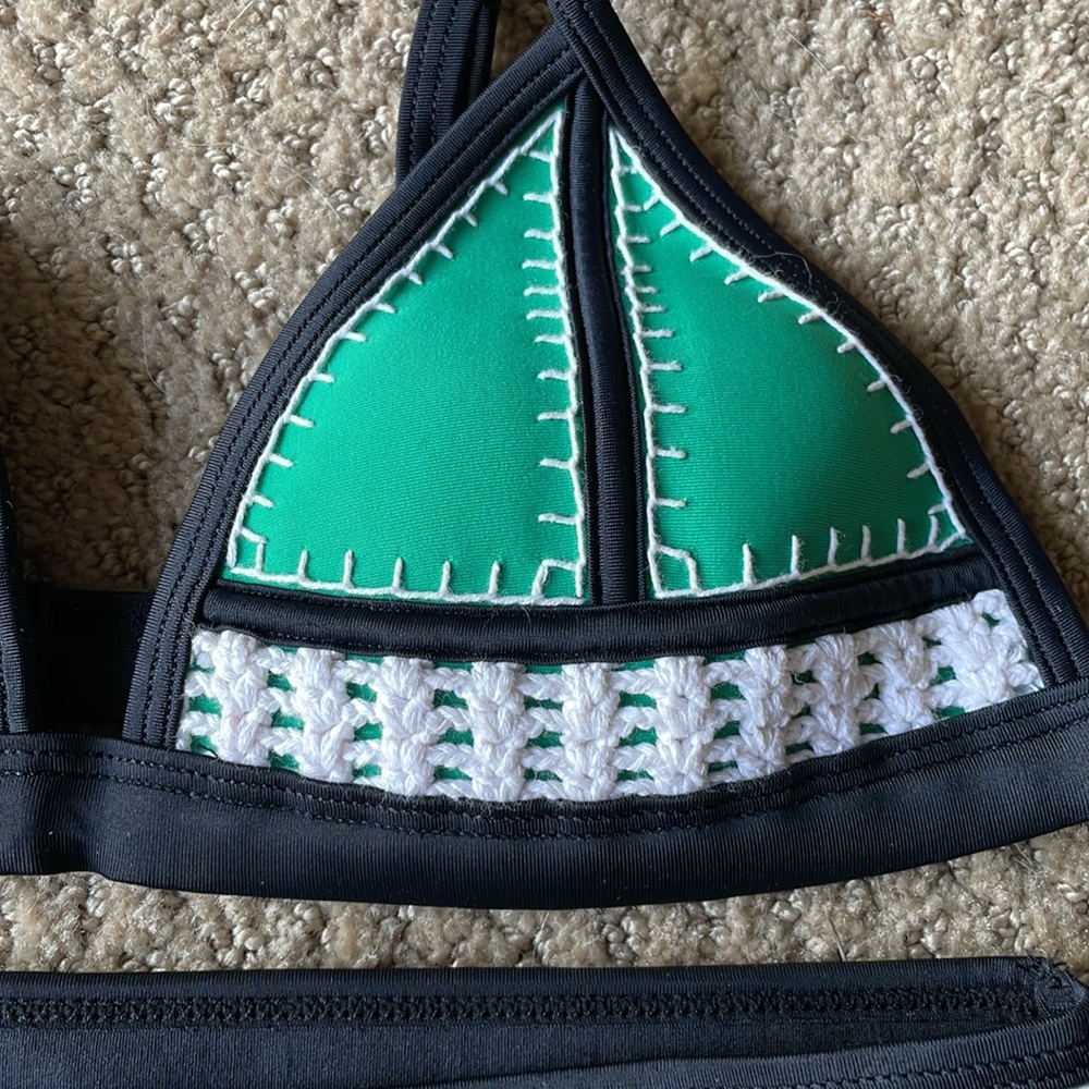 TRIANGL bikini size small - Picture 2 of 10